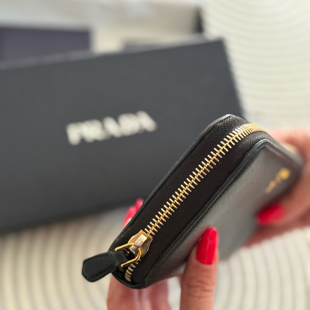 Prada Black Leather Zip-Around Wallet - Picture 4 of 5